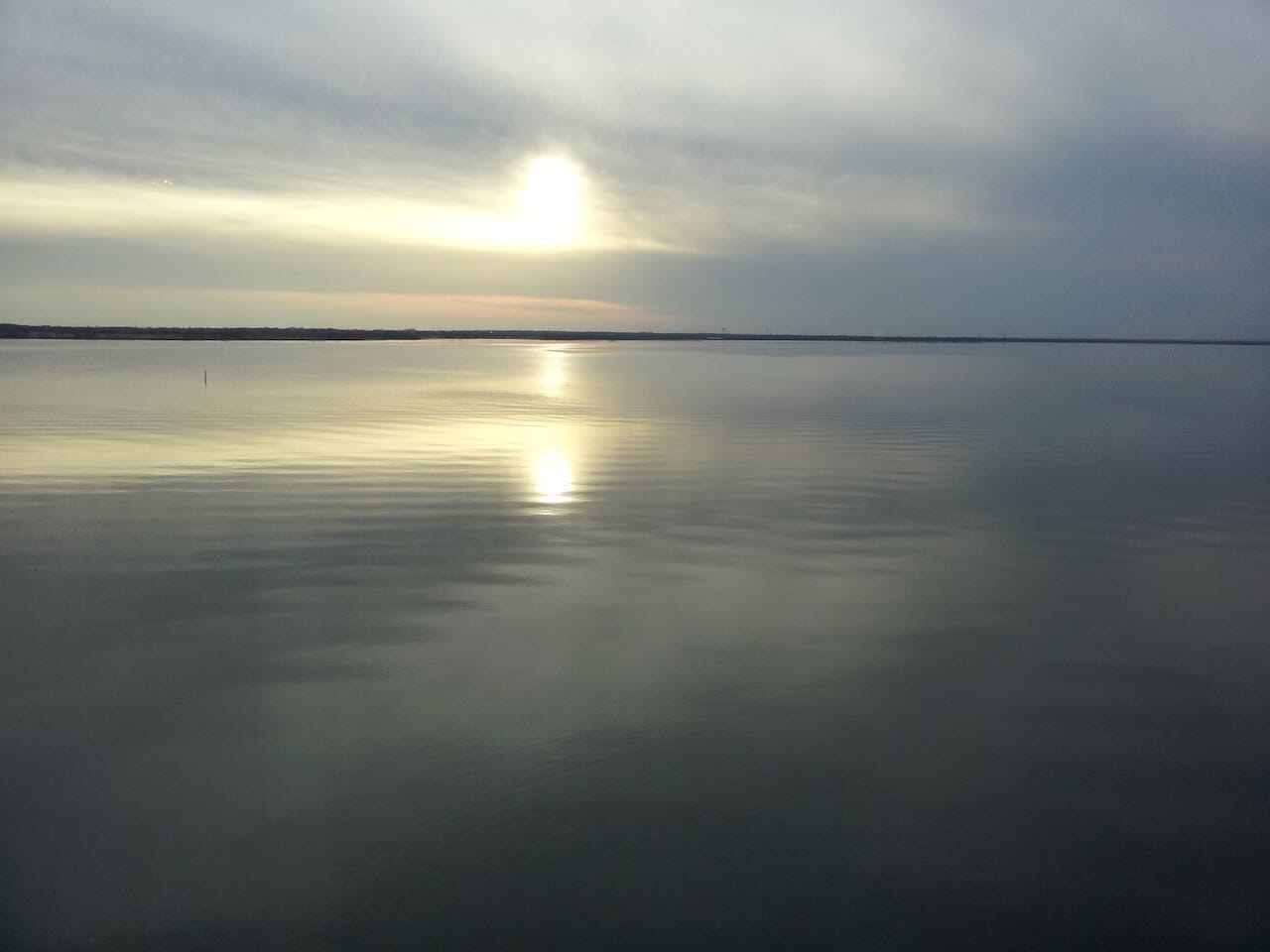 Color photo of Lake Hefner.